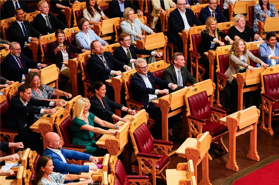 Das WM-Fieber hat allem Anschein nach also auch das norwegische Parlament erreicht.Håkon Mosvold Larsen/NTB/dpa