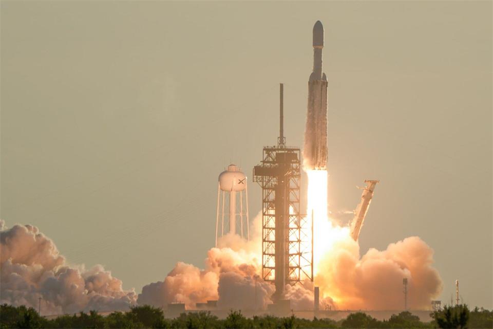 Das Weltraumteleskop wurde nach einer der ersten Frauen in leitender Position bei der Nasa benannt.John Raoux/AP/dpa