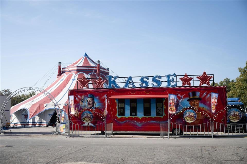 Das Zirkuszelt des Circus Paul Busch in BautzenSebastian Kahnert/dpa