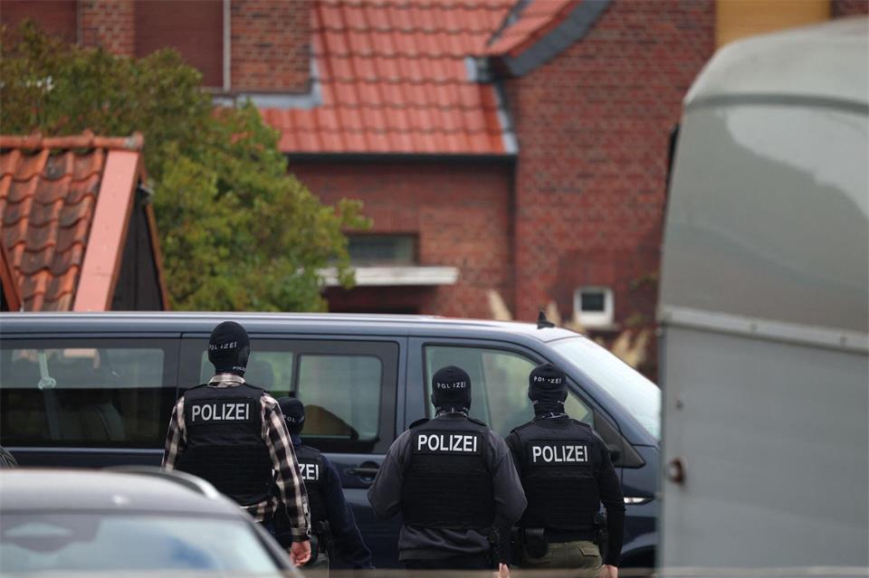 Das aktuelle Verfahren geht laut Bundesanwaltschaft auf Funde aus einer Durchsuchung im Zusammenhang mit dem Block-Fall zurück. Christoph Reichwein/dpa