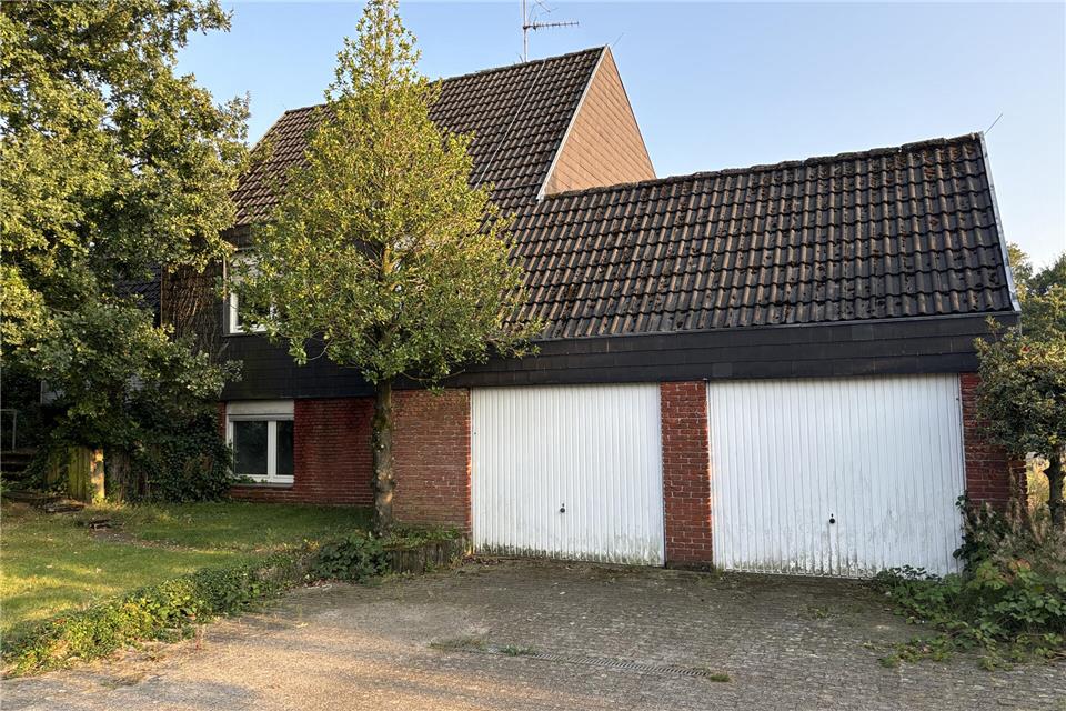 Das alte Pfarrhaus in Erle wird abgerissen.