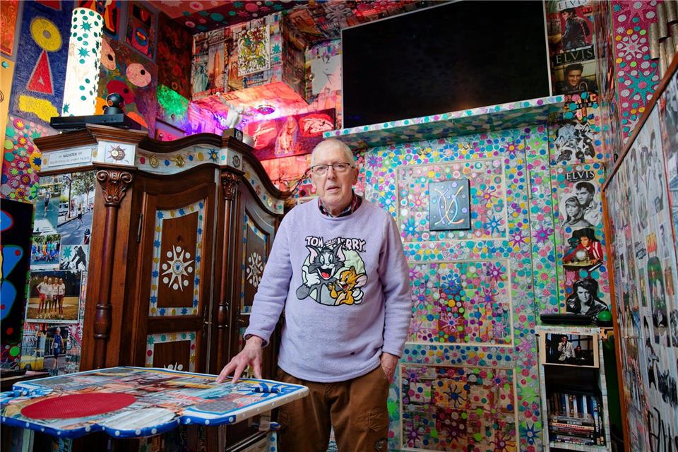 Das andere Ludwigshafen: Im Hemshof hat Willi Streily seine Zimmer in ein farbintensives Gesamtkunstwerk verwandelt.Uwe Anspach/dpa