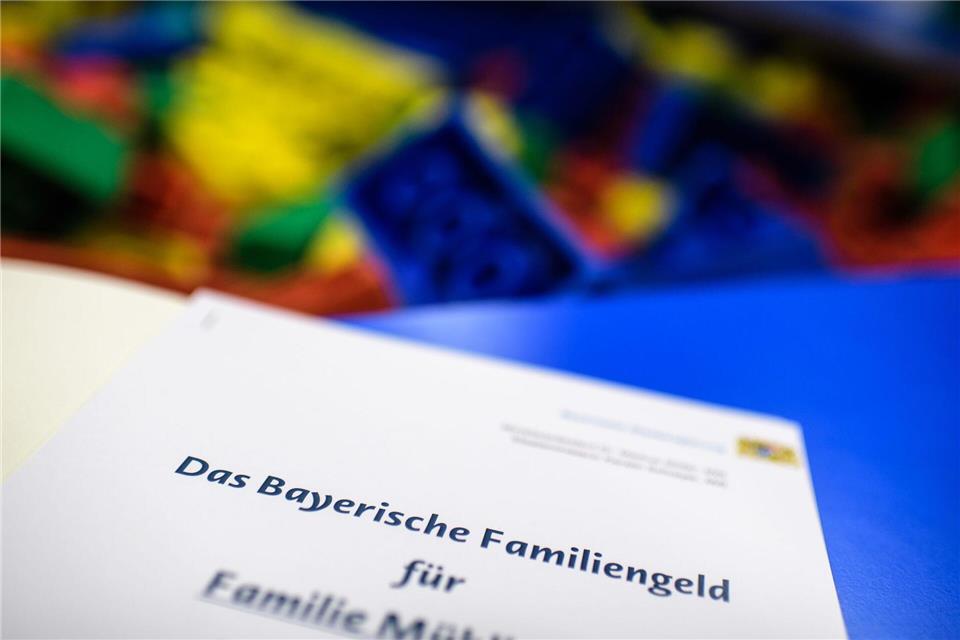 Das bayerische Familiengeld ist mittlerweile wieder gestrichen worden. (Archivbild)Matthias Balk/dpa