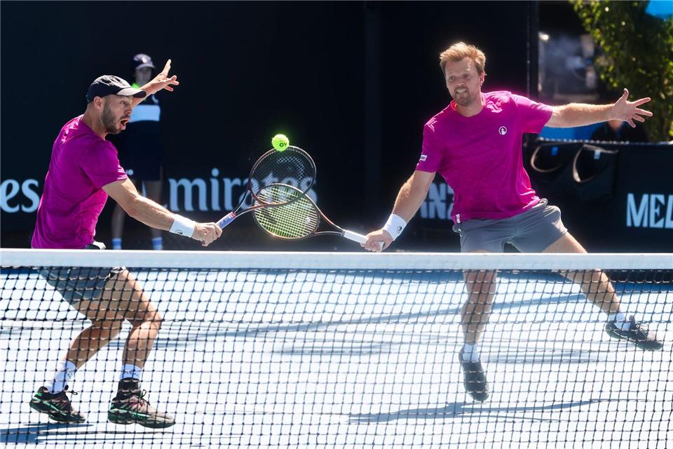 Das deutsche Davis-Cup-Doppel ist in Melbourne bereits raus.Frank Molter/dpa
