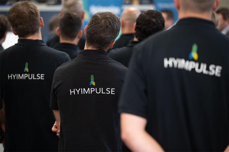 Das deutsche Raketen-Startup Hyimpulse hat eine Lizenz für den britischen Weltraumbahnof SaxaVord erhalten. (Archivfoto)Marijan Murat/dpa