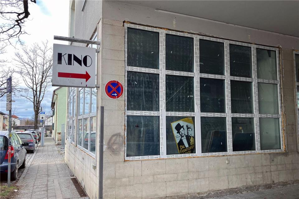 Das ehemalige Kino hat die AfD gemietet. (Archivbild)Britta Schultejans/dpa