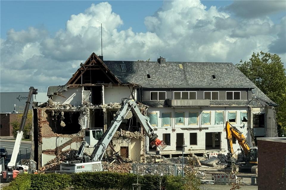 Das erste Treppenhaus des alten Postgebäudes ist bereits verschwunden.