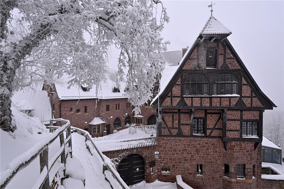 Das frühere Sterne-Hotel ist seit 2023 geschlossen.Martin Schutt/dpa