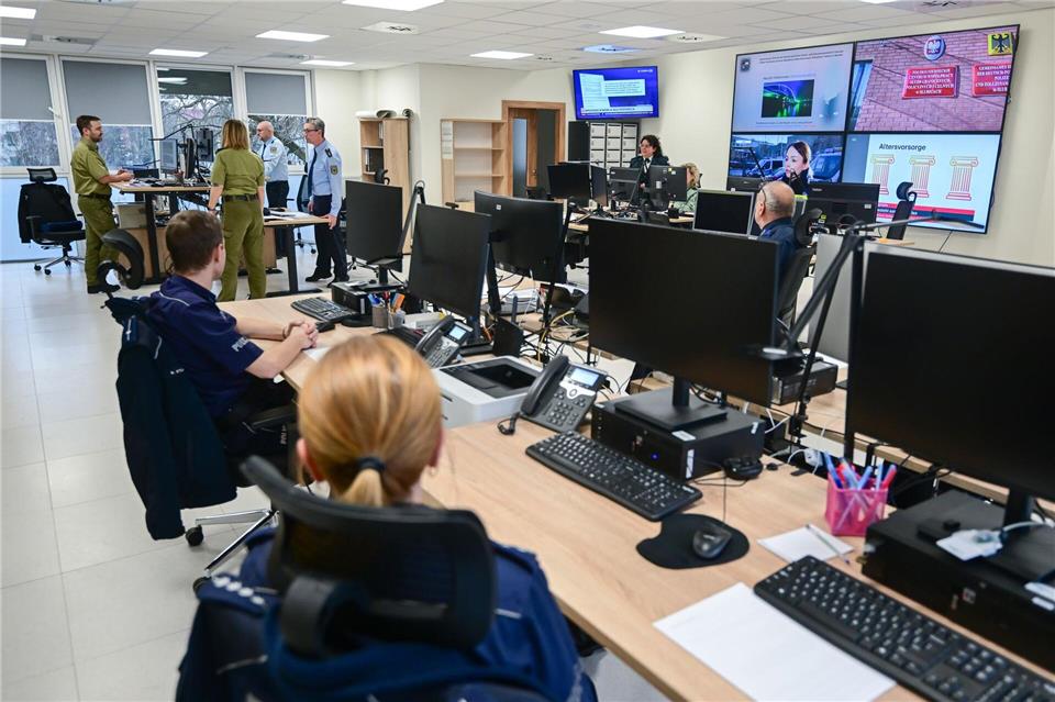 Das gemeinsamen Zentrum der deutsch-polnischen Polizei- und Zollzusammenarbeit hat nach dem Umzug nach Slubice jetzt moderne Arbeitsbedingungen und mehr Platz. Sebastian Christoph Gollnow/dpa