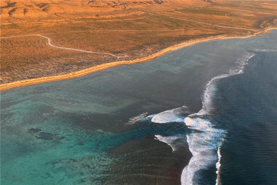 Das größte Saumriff der Welt: Das Ningaloo Reef liegt direkt vor der westaustralischen Küste. Stefan Weißenborn/dpa-tmn