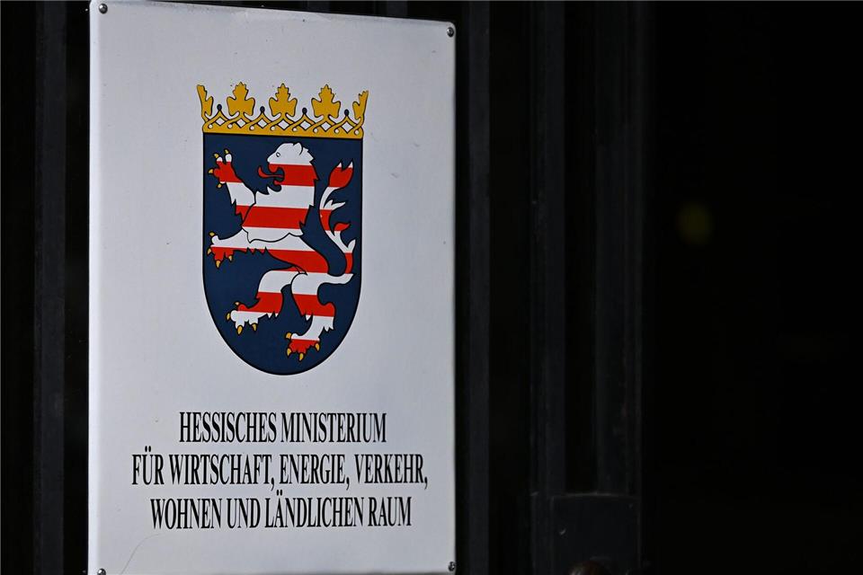 Das hessische Wirtschaftsministerium gilt als Superministerium mit weiteren wichtigen Zuständigkeiten. (Symbolbild)Michael Brandt/dpa