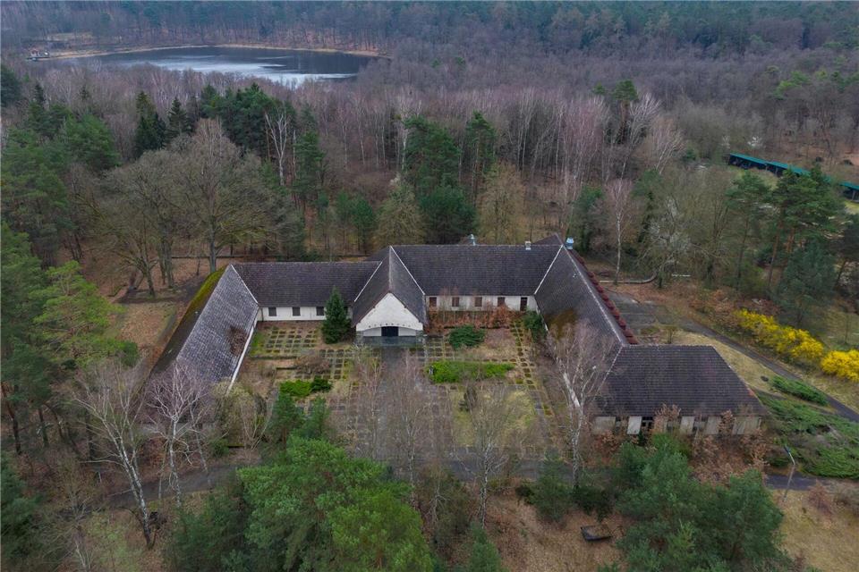 Goebbels-Villa am Bogensee: Wandlitz übernimmt Areal  Das historische Bogensee-Areal im Landkreis Barnim ist 15 Hektar groß. (Archivbild)Patrick Pleul/dpa