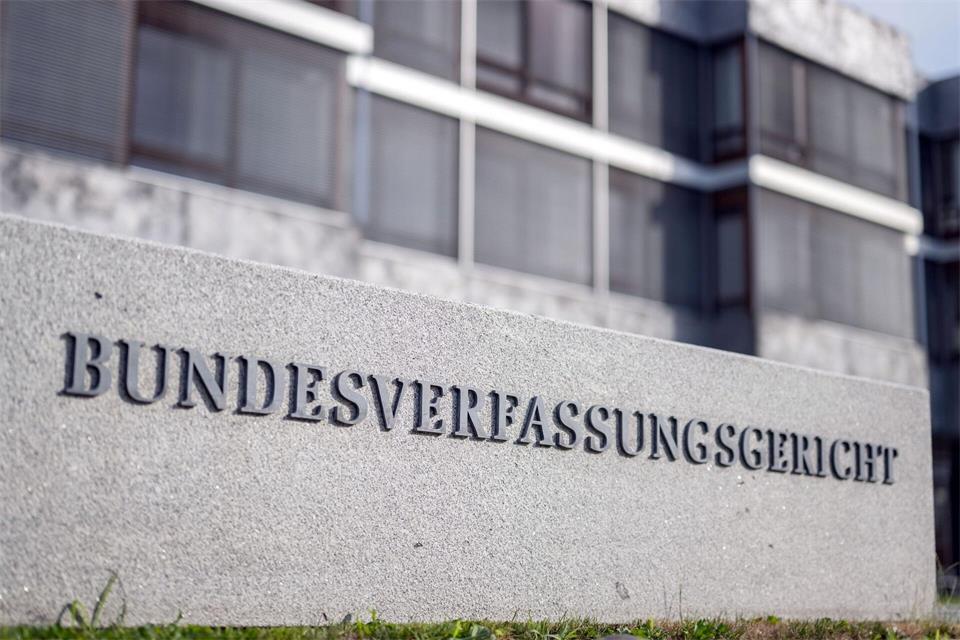 Das höchste deutsche Gericht hat eine Wohnungsdurchsuchung der bayerischen Behörden vor zwei Jahren in Nürnberg für verfassungswidrig erklärt (Archivbild). Uli Deck/dpa