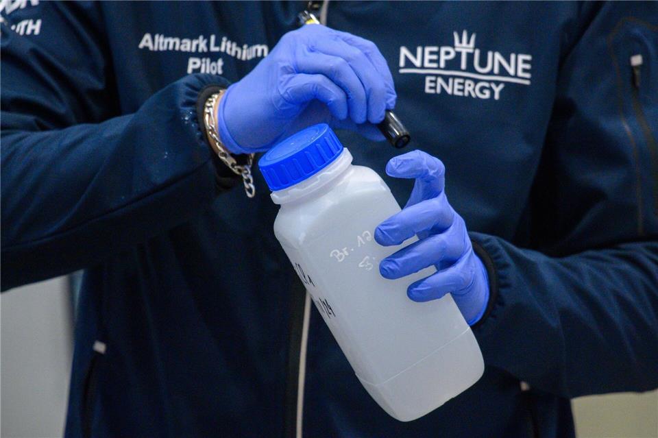 Das nachgewiesene Vorkommen soll bei 43 Millionen Tonnen Lithiumkarbonatäquivalent liegen. (Archivbild)Klaus-Dietmar Gabbert/dpa
