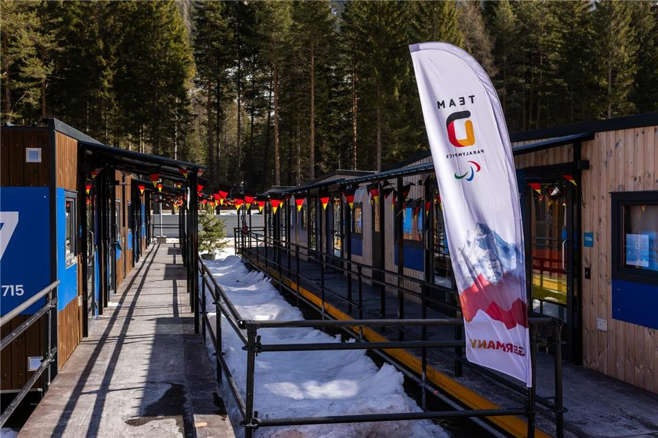 Das olympische Dorf in Cortina. Philipp von Ditfurth/dpa