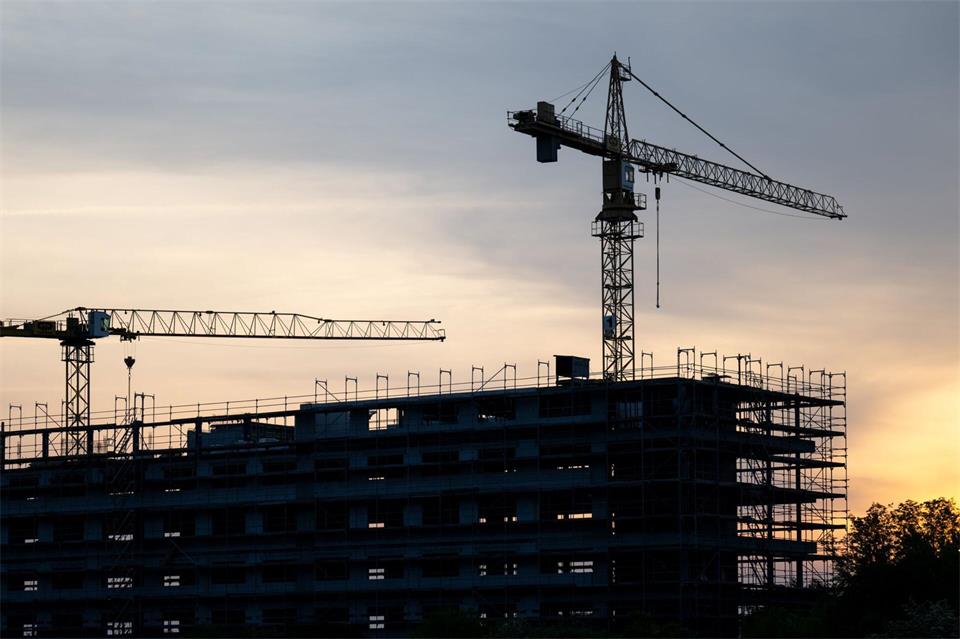 Das sächsische Baugewerbe verzeichnete im ersten Halbjahr 2026 einen Rückgang der Bruttowertschöpfung. (Archivbild)Hendrik Schmidt/dpa