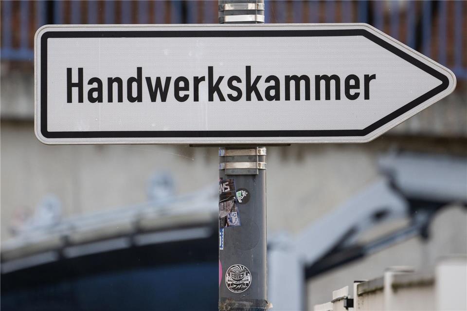 Das sächsische Handwerk verzeichnet eine merkliche Steigerung bei den Ausbildungszahlen. (Symbolbild)Robert Michael/dpa