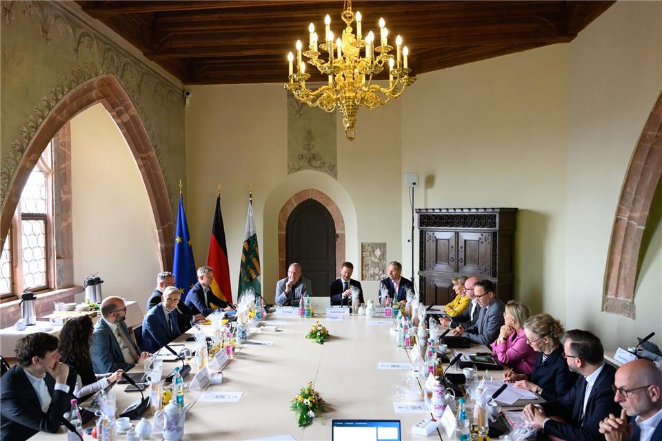 Das sächsische Kabinett hat bei einer Sitzung im Schloss Rochlitz vor allem über den Masterplan Südwestsachsen gesprochen.Hendrik Schmidt/dpa