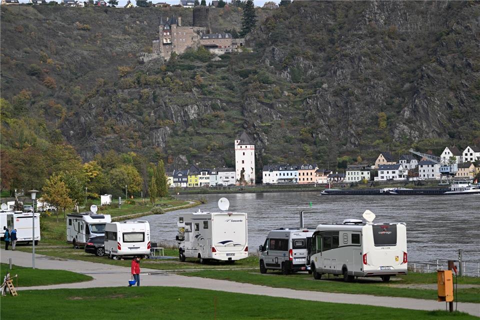 Das schlechte Wetter sorgt für Stornierungen auf Campingplätzen. (Symbolbild)Arne Dedert/dpa