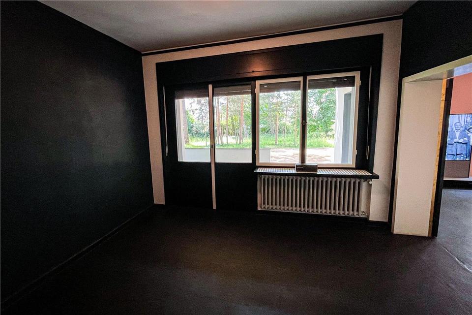 Das schwarze Esszimmer im Meisterhaus von Wassily Kandinsky in Dessau-Roßlau.Heidi Scharvogel/dpa-tmn