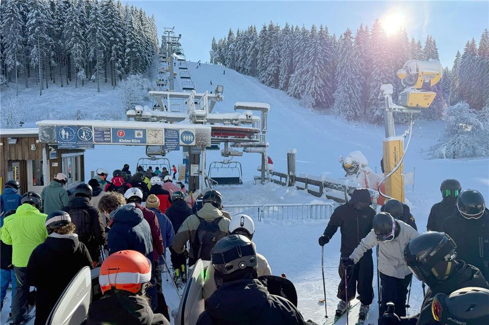 Das strahlend schöne Sonntagswetter wurde von vielen Freizeitsportlern genutzt.Wolf von Dewitz/dpa