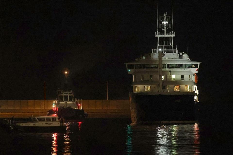 Das vom Hantavirus heimgesuchte Kreuzfahrtschiff Hondius ist in Teneriffa eingetroffen.Ubay Rodríguez/EUROPA PRESS/dpa