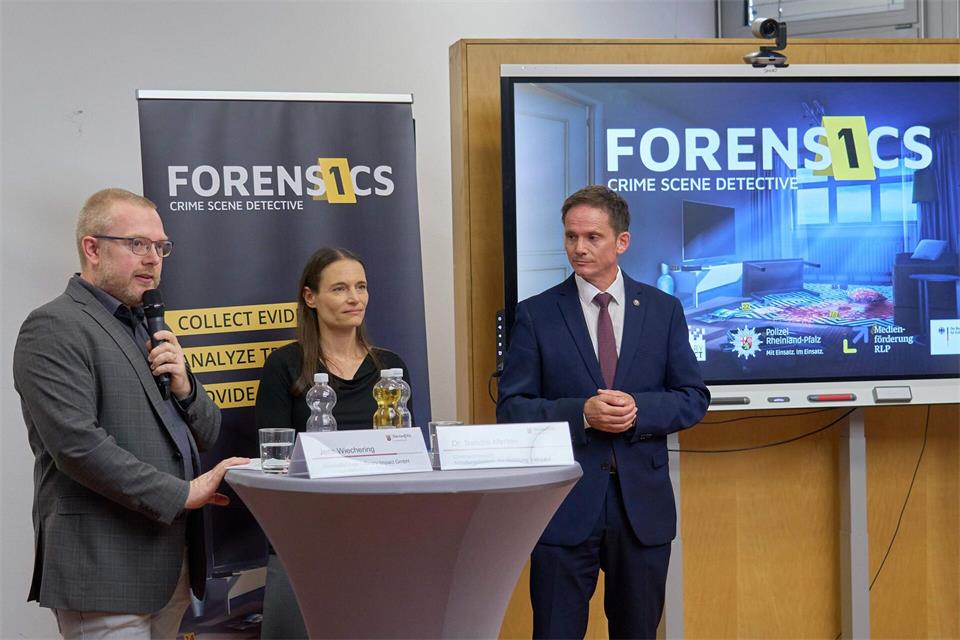 Das vom LKA mitentwickelte Spiel „Forensics“ findet Interesse. (Archivbild) Sascha Ditscher/dpa