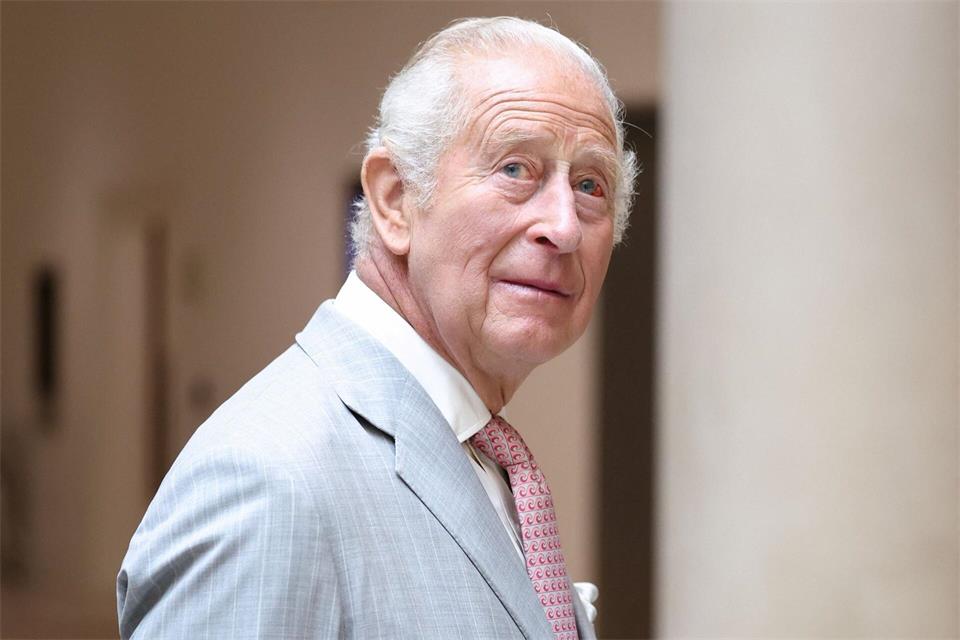 Dass Charles nicht selbst zur Beerdigung von Harald V. reist, mag auf den ersten Blick erstaunen - ist aber in der britischen Monarchie übliche Praxis.Toby Shepheard/PA Wire/dpa