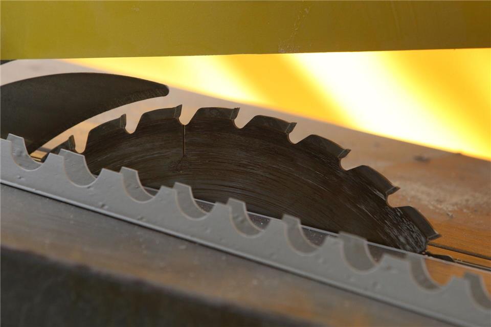 Daumen und Zeigefinger wurden bei dem Unfall abgetrennt. (Symbolbild)picture alliance / dpa