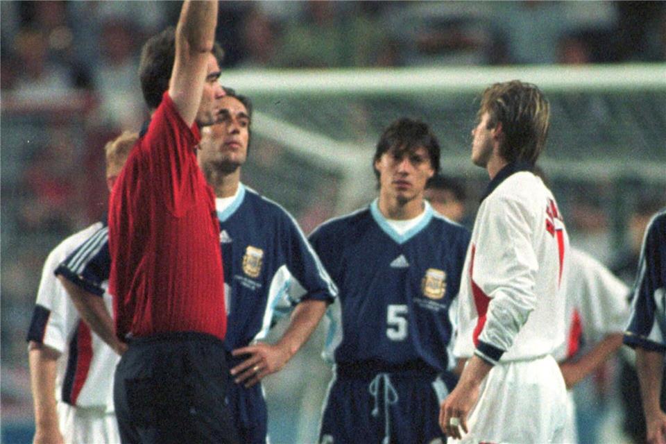 David Beckham sieht Rot gegen Argentinien. (Archivbild)Denis Doyle/AP