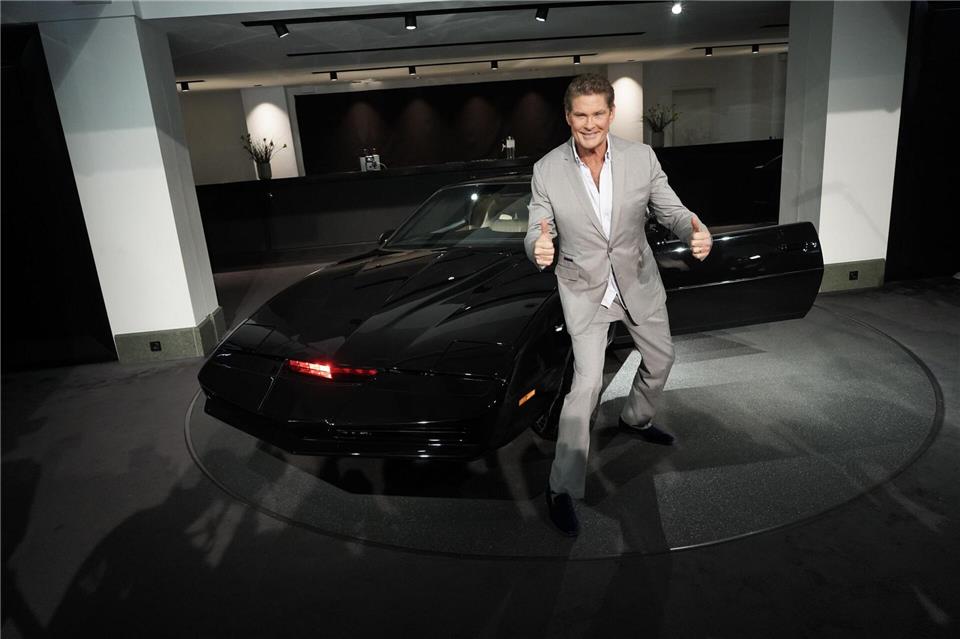 David Hasselhoff spielte in „Knight Rider“ den Verbrechensbekämpfer Michael Knight, der mit dem intelligenten sprechenden Auto KITT gegen Kriminelle kämpfte. (Archivbild)Jörg Carstensen/dpa