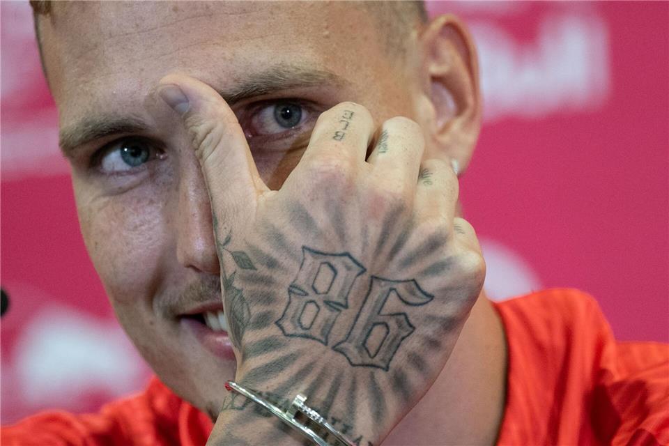 David Raum liebt Tattoos. (Archivbild)Hendrik Schmidt/dpa