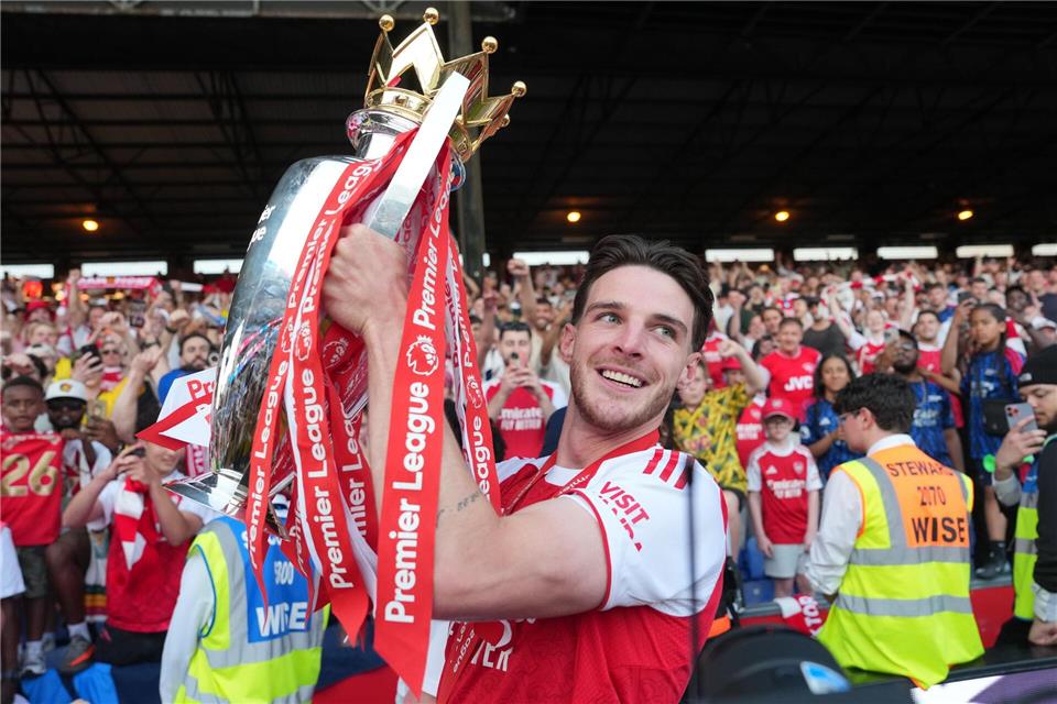 Declan Rice hat den FC Arsenal zur Meisterschaft geführt, jetzt soll der WM-Titel mit England her. (Archivbild)Kin Cheung/AP/dpa