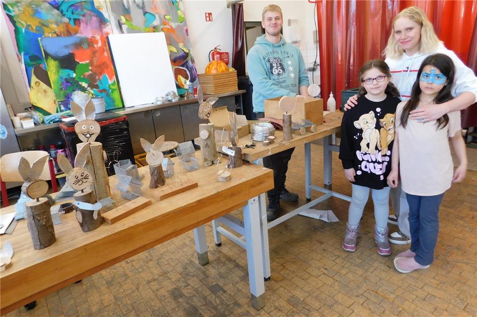 Deko und Kunsthandwerk aus eigener Produktion gab es in Hülle und Fülle.