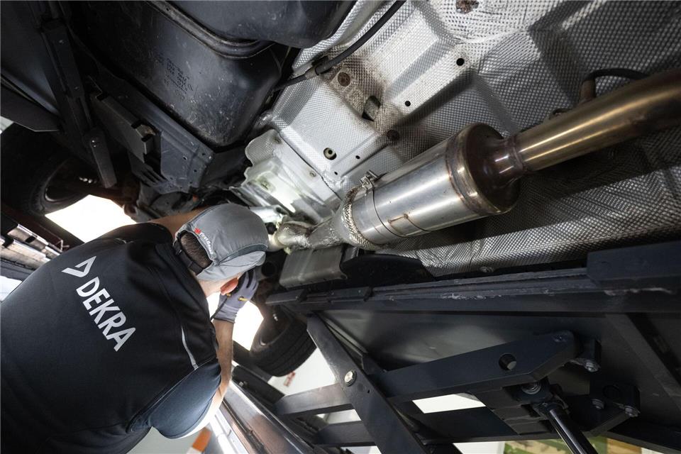 Dekra legt beim Umsatz zu. (Archivbild)Marijan Murat/dpa