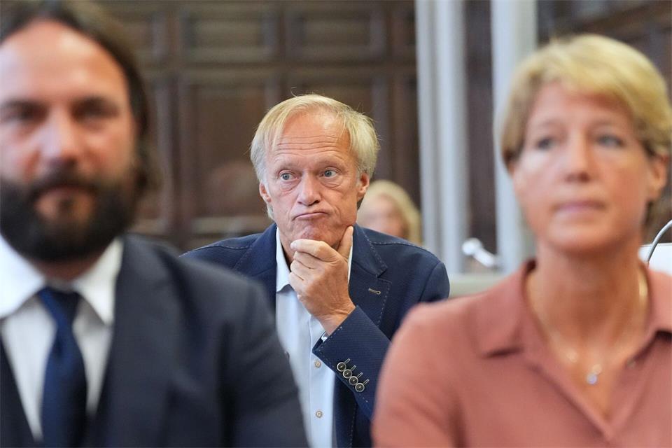 Delling ist wegen Beihilfe angeklagt.Marcus Brandt/dpa Pool/dpa