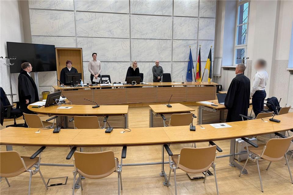 Dem 27 Jahre alten Angeklagten drohen im Falle einer Verurteilung bis zu vier Jahre Haft. (Archivbild)Stefanie Järkel/dpa