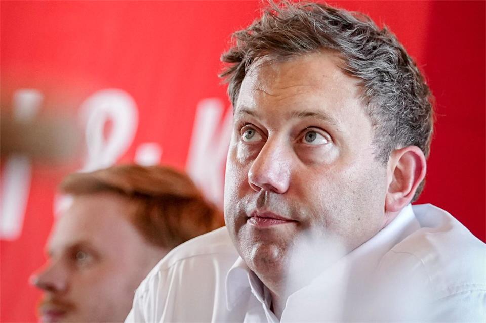 Dem Vorsitzenden fehlt breiter Rückhalt der SPD-Basis.Kay Nietfeld/dpa