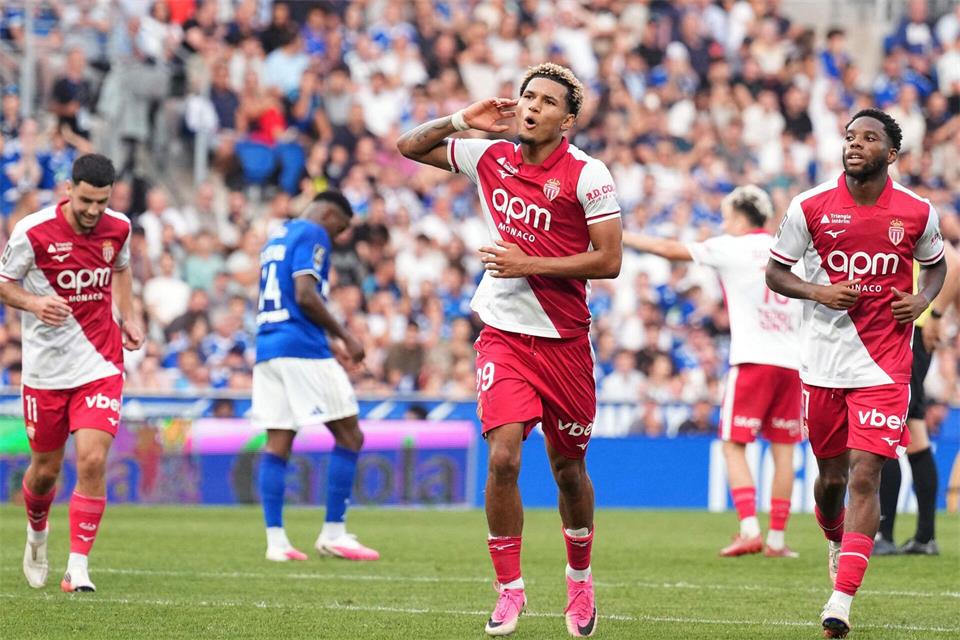 Dem früheren U17-Welt- und Europameister Paris Brunner von AS Monaco droht ein Nachspiel wegen eines provokanten Torjubels.Sebastien Bozon/AFP/dpa