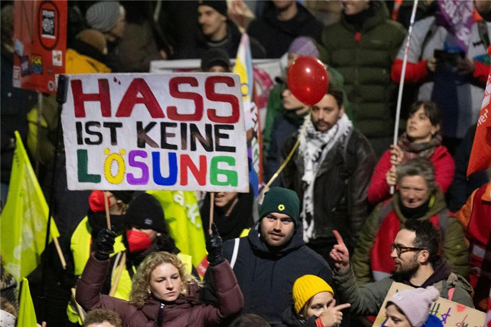 Demo gegen neue AfD-Jugendorganisation in Gießen.Boris Roessler/dpa