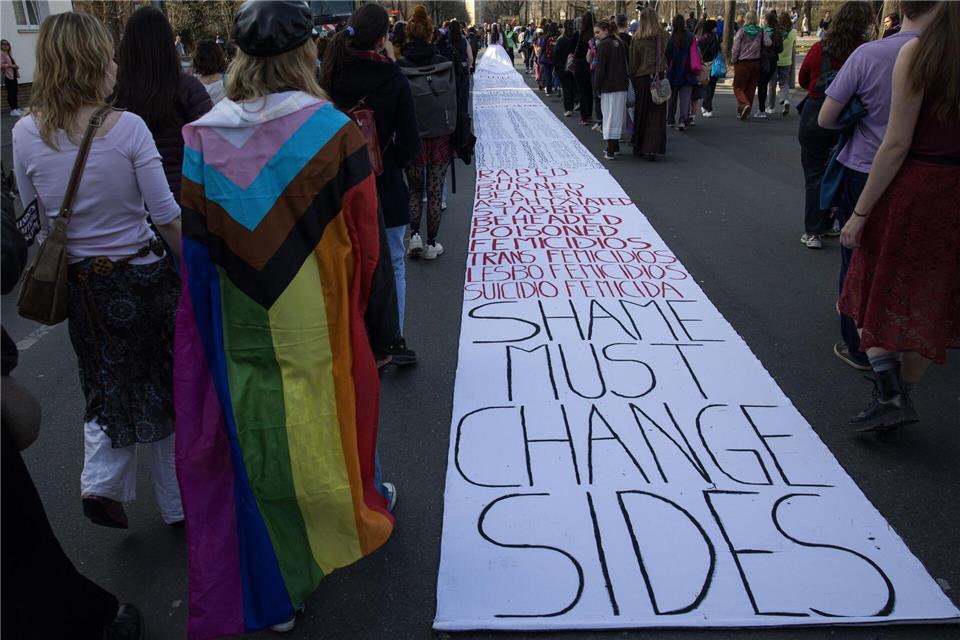 Demonstration zum internationalen Frauentag 2025. (Archivbild) Hannes P. Albert/dpa