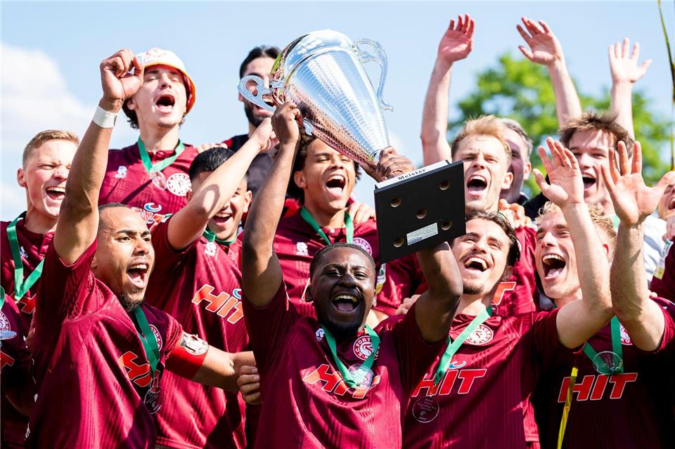 Den Aufstieg sicherte sich die Fortuna-Mannschaft bereits am vorletzten Regionalliga-Spieltag.Marco Bader/HMB Media/dpa