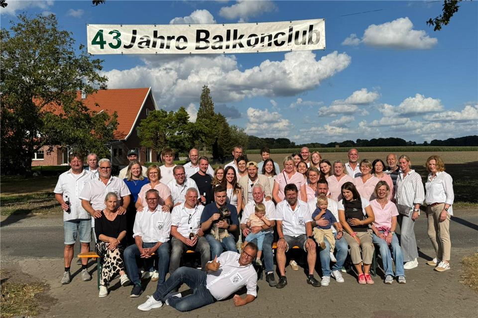 Gemener Balkonclub feiert seine Freundschaft Den Balkonclub gibt es seit nun 43 Jahren.