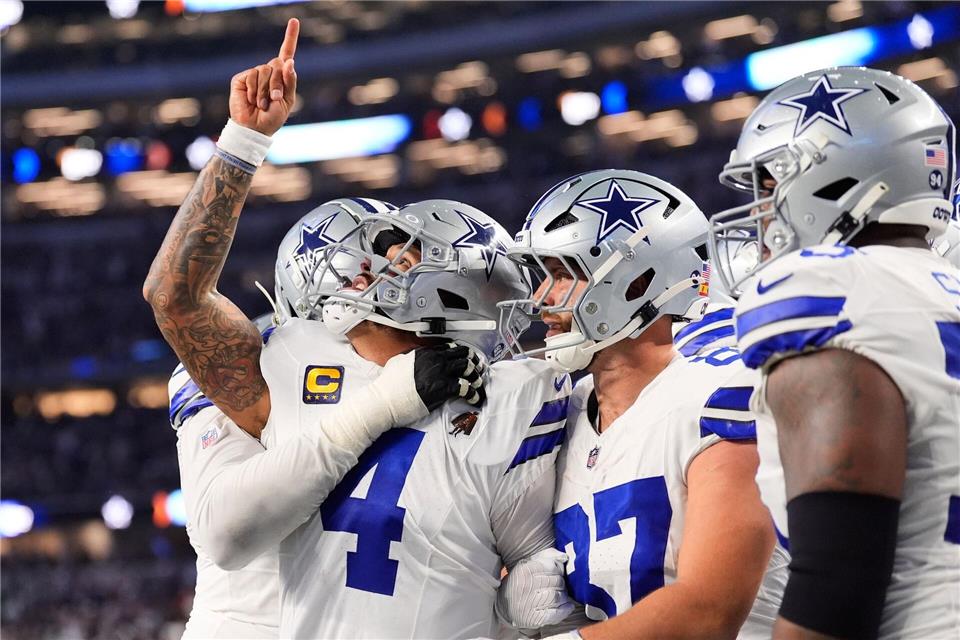 Den Dallas Cowboys gelingt ein Sieg nach furioser Aufholjagd gegen den NFL-Champion.Tony Gutierrez/AP/dpa