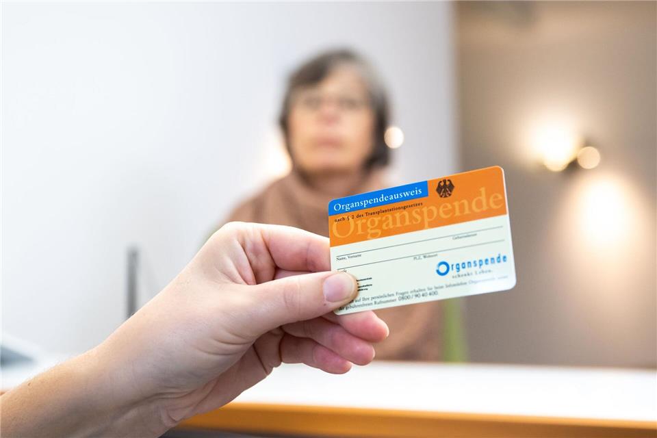 Den Organspendeausweis bekommt man kostenfrei in Arztpraxen und Apotheken.picture alliance/dpa/dpa-tmn