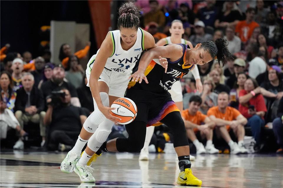 Den Phoenix Mercury fehlt noch ein Erfolg zum Final-Einzug.Ross D. Franklin/AP/dpa