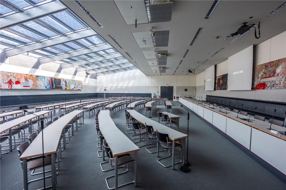 Den Sitzungssaal der SPD haben die Sozialdemokraten „Otto-Wels-Saal“ getauft. (Archivbild)Michael Kappeler/dpa