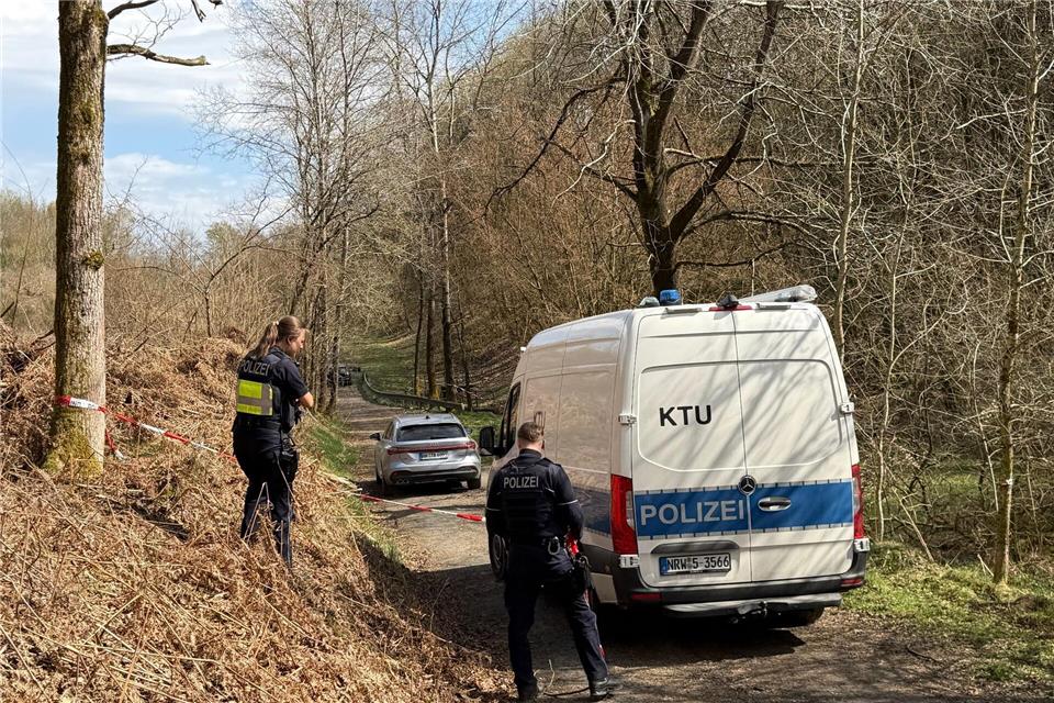 Den grausigen Fund machten Müllsammler am Samstag.Berthold Stamm/dpa