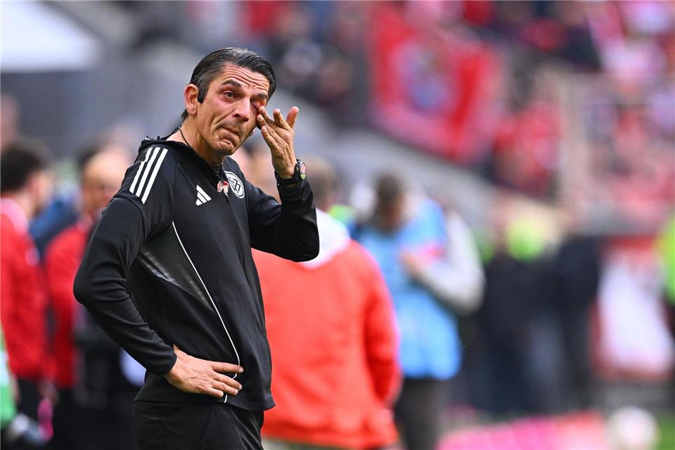 Deniy Aytekin feiert ein emotionales Ende seiner TrainerkarriereTom Weller/dpa