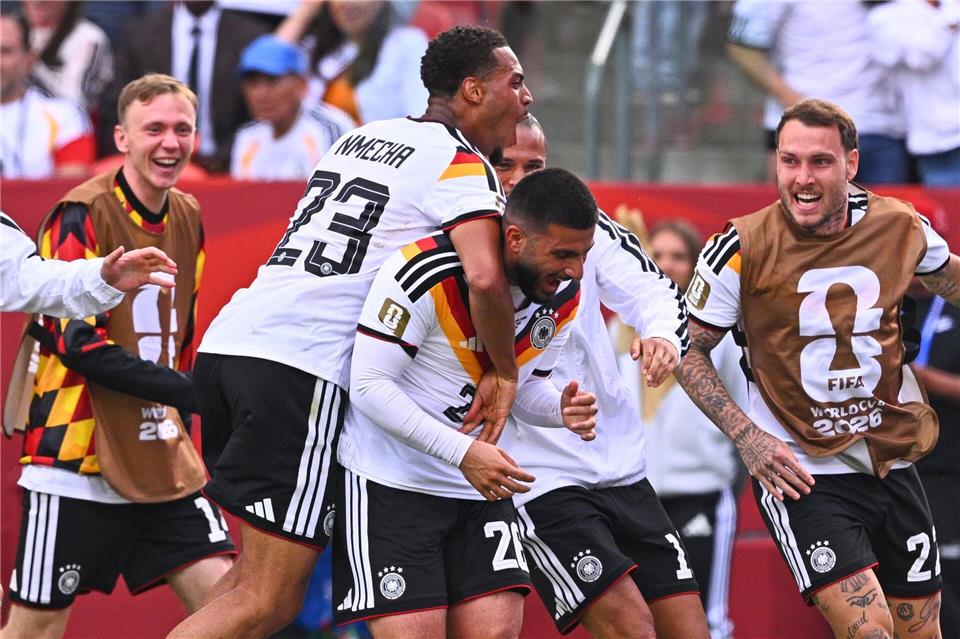 Deniz Undav (M) rettet die deutsche Mannschaft.Tom Weller/dpa